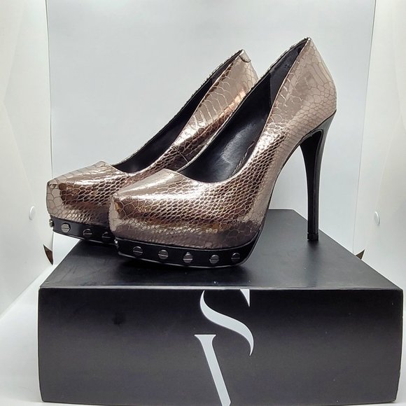 Simply Vera, Heels - Picture 1 of 7